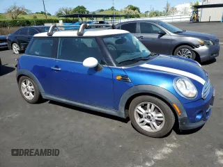2012 MINI Hardtop with VIN WMWSU3C53CT257126, listed as a Copart auction lot 52146465 with 146,485 mi miles and Salvage Title. Bid and sale history available at DreamBid. Image 4.