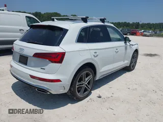 2023 Audi Q5 S line Premium Plus с VIN WA1E2AFY3P2087775, выставлен на аукционе IAAI как лот 42566888 с пробегом 10 456 миль миль и . История ставок и продаж доступна на DreamBid. Изображение 4.