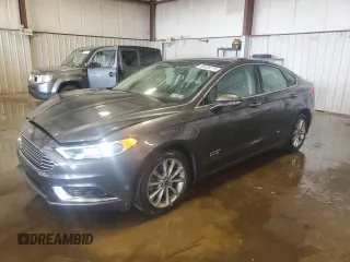 2018 Ford Fusion SE с VIN 3FA6P0PUXJR123360, выставлен на аукционе Copart как лот 65339715 с пробегом 113 635 миль миль и Списание • Salvage title. История ставок и продаж доступна на DreamBid. Изображение 1.