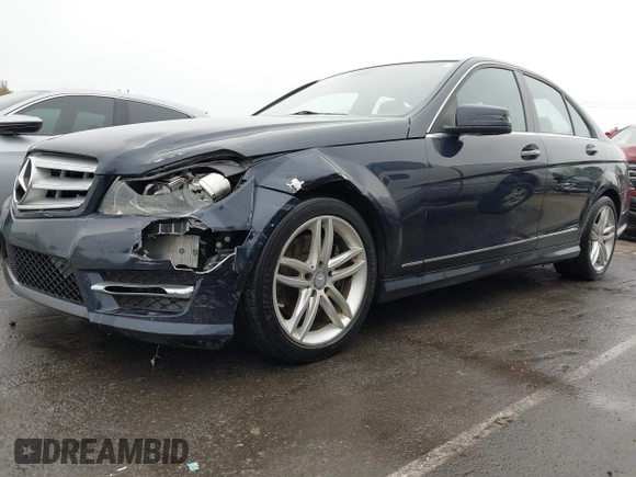 2013 Mercedes-Benz C 300 Sport с VIN WDDGF8AB7DR264500, выставлен на аукционе IAAI как лот 41943477 с пробегом 125 547 миль миль и . История ставок и продаж доступна на DreamBid. Изображение 17.