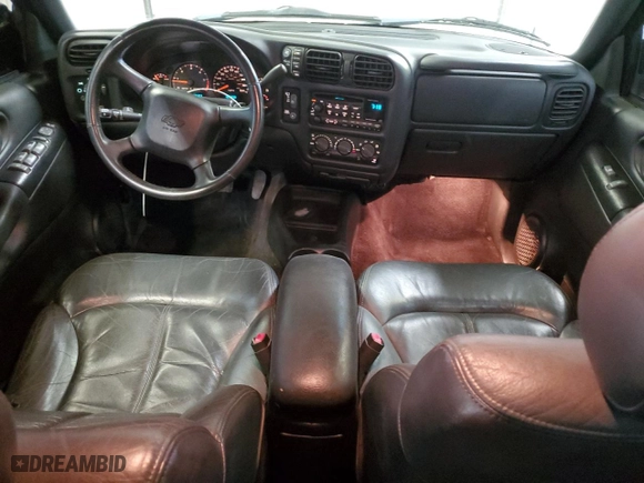 2000 Chevrolet Blazer LT with VIN 1GNDT13W6Y2372092, listed as a Copart auction lot 85784644 with 128,379 mi miles and Salvage Title. Bid and sale history available at carsss.com. Image 8.