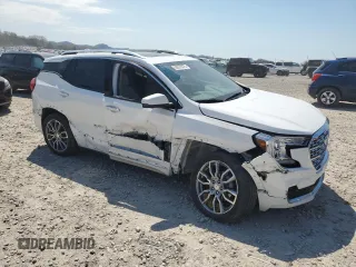 2022 GMC Terrain Denali with VIN 3GKALXEV2NL226743, listed as a Copart auction lot 50572075 with 19,390 mi miles and Salvage title. Bid and sale history available at DreamBid. Image 4.
