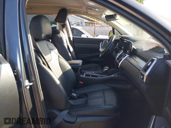 2022 Kia Sorento S z VIN 5XYRL4LCXNG157029, wystawiony jako IAAI lot #42502291 z przebiegiem 60 403 mil mil oraz . Historia ofert i sprzedaży dostępna na DreamBid. Obrazek 5.