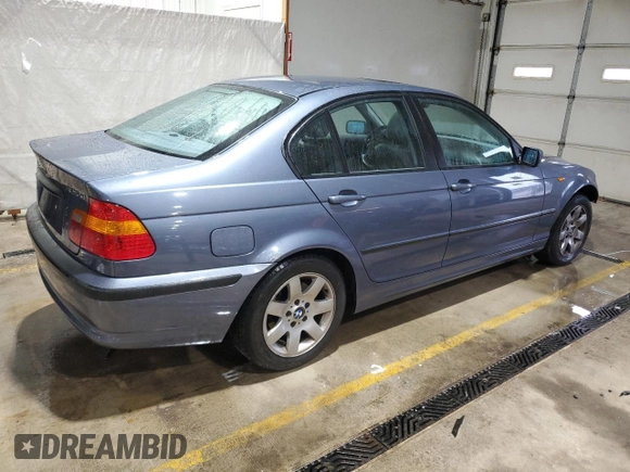 2005 BMW 3 Series 325xi with VIN WBAEU33445PR18694, listed as a Copart auction lot 87293204 with 151,393 mi miles and Salvage Title. Bid and sale history available at carsss.com. Image 3.
