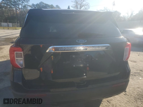 2022 Ford Explorer with VIN 1FMSK7BH6NGB31412, listed as a Copart auction lot 85045404 with 17,266 mi miles and Salvage Title. Bid and sale history available at carsss.com. Image 6.