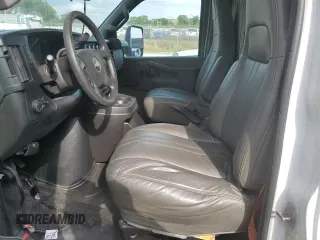 2018 Chevrolet Express Commercial with VIN 1GB0GSFG9J1165475, listed as a Copart auction lot 49837155 with 419,511 mi miles and Clean Title. Bid and sale history available at carsss.com. Image 7.