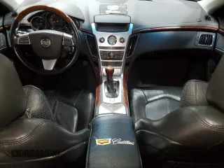 2009 Cadillac CTS AWD z VIN 1G6DT57V990136974, wystawiony jako Copart lot #50154525 z przebiegiem 196 934 mil mil oraz Szkody całkowita. Historia ofert i sprzedaży dostępna na DreamBid. Obrazek 8.