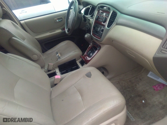 2006 Toyota Highlander w/3rd Row with VIN JTEEP21A960146311, listed as a IAAI auction lot 41531723 with 145,195 mi miles. Bid and sale history available at carsss.com. Image 5.