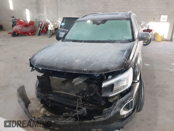 2024 Volkswagen Atlas SE z VIN 1V2KR2CA2RC504915, wystawiony jako IAAI lot #41417206 z przebiegiem 39 238 mil mil oraz . Historia ofert i sprzedaży dostępna na DreamBid. Obrazek 12.