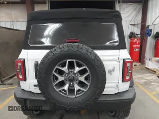 2021 Ford Bronco with VIN 1FMEE5DP2MLA94460, listed as a IAAI auction lot 41615753 with 43,808 mi miles and . Bid and sale history available at DreamBid. Image 17.
