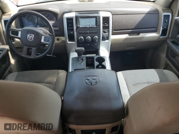 2010 Dodge 1500 SLT z VIN 1D7RB1CT0AS104643, wystawiony jako Copart lot #59552885 z przebiegiem 263 432 mil mil oraz Czysty tytuł • Clean title. Historia ofert i sprzedaży dostępna na DreamBid. Obrazek 8.
