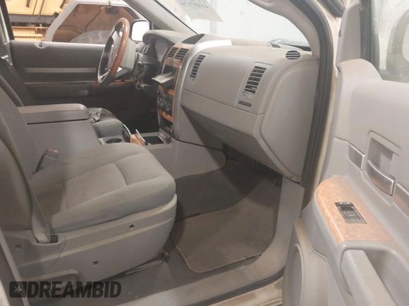 2009 Chrysler Aspen Limited with VIN 1A8HW58P59F713608, listed as a IAAI auction lot 41457170 with Not Provided miles and . Bid and sale history available at DreamBid. Image 5.