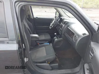 2014 Jeep Patriot Latitude with VIN 1C4NJRFB0ED641875, listed as a IAAI auction lot 42447186 with 137,499 mi miles and . Bid and sale history available at DreamBid. Image 5.
