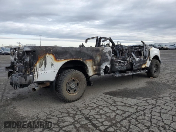 2017 Ford F-250 Lariat z VIN 1FT7W2B64HEE72422, wystawiony jako Copart lot #48061785 z przebiegiem Nie podano mil oraz Szkoda całkowita • Salvage title. Historia ofert i sprzedaży dostępna na DreamBid. Obrazek 3.