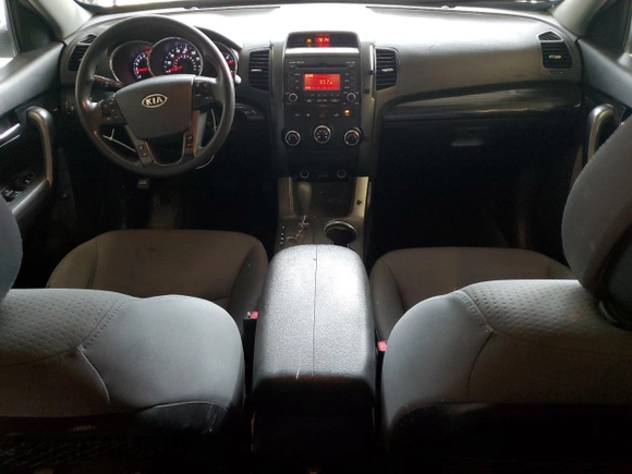 2013 Kia Sorento LX with VIN 5XYKTDA23DG420701, listed as a Copart auction lot 63235625 with 180,322 mi miles and Salvage title. Bid and sale history available at DreamBid. Image 8.