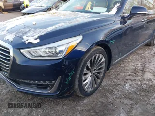 2018 Genesis G90 3.3T Premium with VIN KMHG34JA5JU043341, listed as a IAAI auction lot 41272841 with 33,527 mi miles. Bid and sale history available at carsss.com. Image 6.