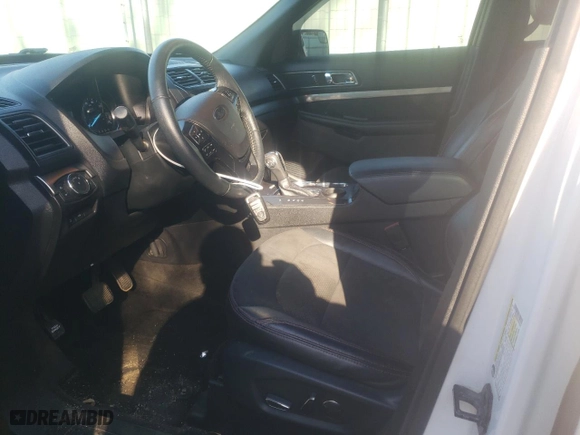 2018 Ford Explorer XLT with VIN 1FM5K7D85JGB27002, listed as a Copart auction lot 47095175 with 145,233 mi miles and Salvage Title. Bid and sale history available at carsss.com. Image 7.