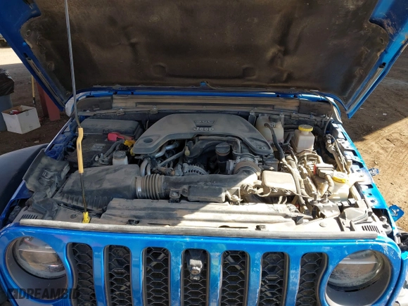 2021 Jeep Gladiator Rubicon with VIN 1C6JJTBGXML516164, listed as a IAAI auction lot 41837544 with 48,197 mi miles. Bid and sale history available at carsss.com. Image 10.