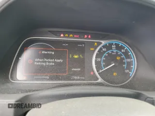 2021 Nissan LEAF SV z VIN 1N4AZ1CVXMC556009, wystawiony jako Copart lot #49451895 z przebiegiem 27 868 mil mil oraz Szkoda całkowita • Salvage title. Historia ofert i sprzedaży dostępna na DreamBid. Obrazek 9.