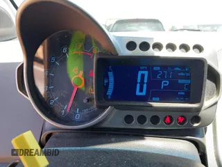 2014 Chevrolet Sonic LT с VIN 1G1JC5SH3E4139348, выставлен на аукционе IAAI как лот 42336984 с пробегом Не указан миль и . История ставок и продаж доступна на DreamBid. Изображение 7.