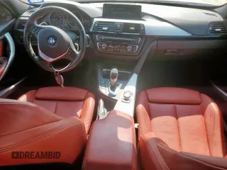 2013 BMW 3 Series 335i xDrive z VIN WBA3B9C50DJ899071, wystawiony jako Copart lot #50938045 z przebiegiem 143 532 mil mil oraz Szkoda całkowita • Salvage title. Historia ofert i sprzedaży dostępna na DreamBid. Obrazek 8.