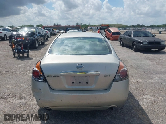 2009 Nissan Altima SL with VIN 1N4AL21E59N486182, listed as a IAAI auction lot 41920572 with 73,443 mi miles and . Bid and sale history available at DreamBid. Image 16.