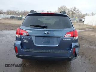 2014 Subaru Outback 2.5i Premium with VIN 4S4BRCCC0E3258106, listed as a IAAI auction lot 41151640 with 87,089 mi miles. Bid and sale history available at carsss.com. Image 16.