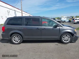 2019 Dodge Grand Caravan SXT with VIN 2C4RDGCG5KR758602, listed as a IAAI auction lot 42033617 with 186,351 mi miles. Bid and sale history available at carsss.com. Image 14.