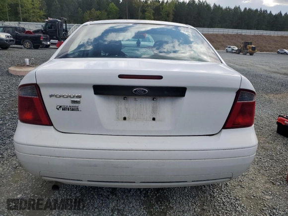 2007 Ford Focus S with VIN 1FAHP34N27W229136, listed as a Copart auction lot 52704755 with 322,968 mi miles and Salvage Title. Bid and sale history available at carsss.com. Image 6.