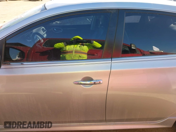 2017 Nissan Sentra SR Turbo with VIN 3N1CB7AP7HY238718, listed as a IAAI auction lot 41402228 with 37,397 mi miles. Bid and sale history available at carsss.com. Image 14.
