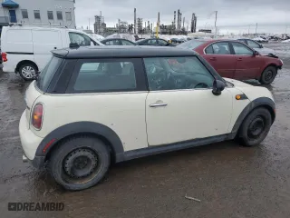 2009 MINI Cooper Hardtop with VIN WMWMF33599TU75504, listed as a Copart auction lot 47488215 with 275,606 mi miles and Salvage Title. Bid and sale history available at carsss.com. Image 3.