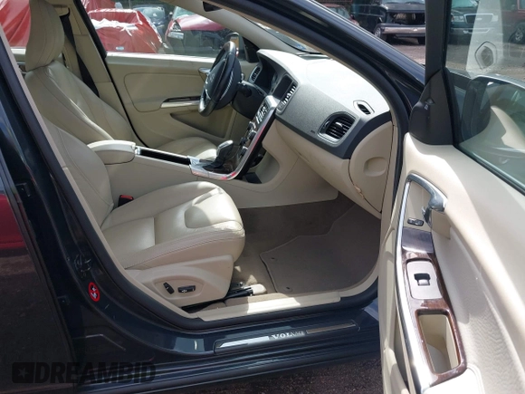 2013 Volvo S60 T5 Premier with VIN YV1612FS7D2232224, listed as a IAAI auction lot 42382432 with 100,274 mi miles and . Bid and sale history available at DreamBid. Image 5.