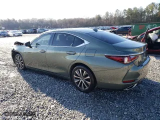 2019 Lexus ES with VIN 58ABZ1B11KU023085, listed as a Copart auction lot 47948015 with 70,676 mi miles and Salvage Title. Bid and sale history available at carsss.com. Image 2.