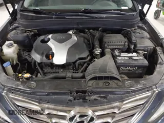 2011 Hyundai Sonata SE with VIN 5NPEC4AB6BH260039, listed as a IAAI auction lot 42014198 with 208,438 mi miles and . Bid and sale history available at carsss.com. Image 10.