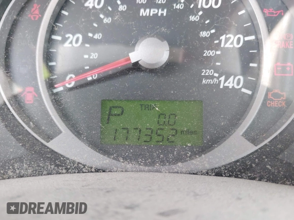 2005 Hyundai Tucson GLS with VIN KM8JN72D65U192566, listed as a IAAI auction lot 40457875 with 177,352 mi miles. Bid and sale history available at carsss.com. Image 15.