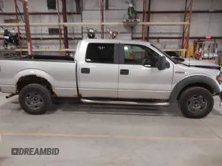 2009 Ford F-150 XL z VIN 1FTPW14V19FB24586, wystawiony jako IAAI lot #42050787 z przebiegiem 232 100 mil mil oraz . Historia ofert i sprzedaży dostępna na DreamBid. Obrazek 14.