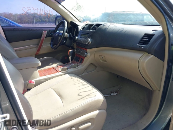 2010 Toyota Highlander Limited with VIN 5TDDK3EH4AS026823, listed as a IAAI auction lot 42165532 with 231,384 mi miles and . Bid and sale history available at DreamBid. Image 5.