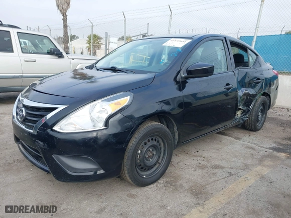 2019 Nissan Versa Sedan SV with VIN 3N1CN7AP6KL821440, listed as a IAAI auction lot 41539684 with 148,526 mi miles. Bid and sale history available at carsss.com. Image 2.