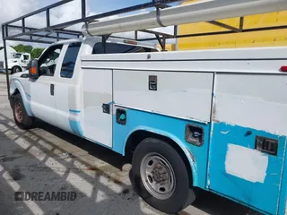 2015 Ford F-250 XLT с VIN 1FT7X2AT2FEA31504, выставлен на аукционе IAAI как лот 42402725 с пробегом 130 273 миль миль и . История ставок и продаж доступна на DreamBid. Изображение 14.