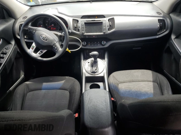 2013 Kia Sportage LX z VIN KNDPB3A26D7357884, wystawiony jako Copart lot #55836165 z przebiegiem 140 252 mil mil oraz Szkoda całkowita • Salvage title. Historia ofert i sprzedaży dostępna na DreamBid. Obrazek 8.