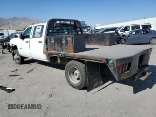 2017 Chevrolet Silverado 3500HD Work Truck with VIN 1GB4KYCY2HF211287, listed as a Copart auction lot 73021724 with 91,803 mi miles and Salvage Title. Bid and sale history available at carsss.com. Image 2.