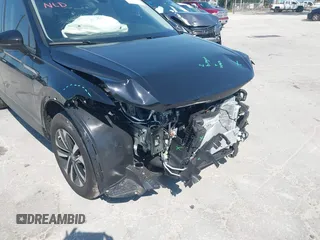 2024 Volkswagen Tiguan S z VIN 3VVRB7AX4RM226494, wystawiony jako IAAI lot #42000799 z przebiegiem 946 mil mil oraz . Historia ofert i sprzedaży dostępna na DreamBid. Obrazek 20.