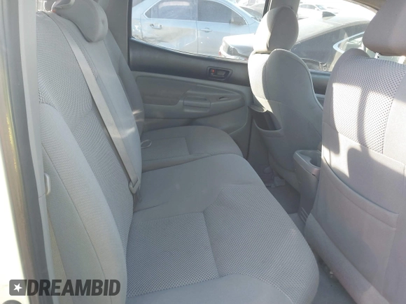 2008 Toyota Tacoma PreRunner with VIN 3TMJU62N58M062894, listed as a IAAI auction lot 41231086 with 300,671 mi miles. Bid and sale history available at carsss.com. Image 8.