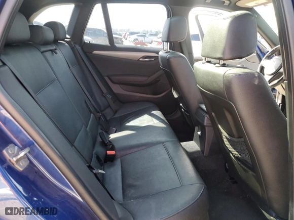 2014 BMW X1 sDrive28i with VIN WBAVM1C54EVW50271, listed as a Copart auction lot 46509015 with 138,545 mi miles and Salvage Title. Bid and sale history available at carsss.com. Image 11.