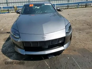 2024 Nissan Z Performance z VIN JN1BZ4BH4RM362107, wystawiony jako Copart lot #66801104 z przebiegiem 18 863 mil mil oraz Szkoda całkowita • Salvage title. Historia ofert i sprzedaży dostępna na DreamBid. Obrazek 10.
