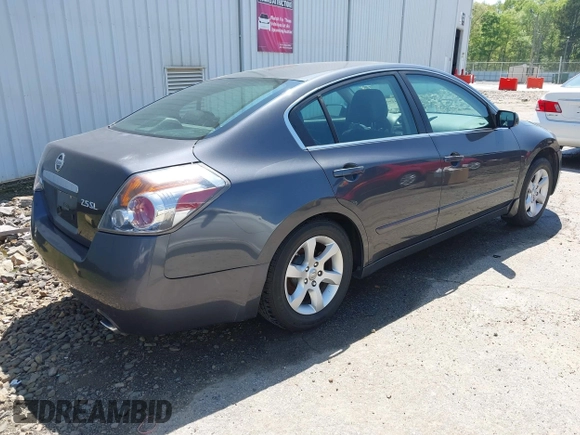 2007 Nissan Altima 2.5 S with VIN 1N4AL21E07N438943, listed as a IAAI auction lot 41993187 with 270,582 mi miles. Bid and sale history available at carsss.com. Image 4.