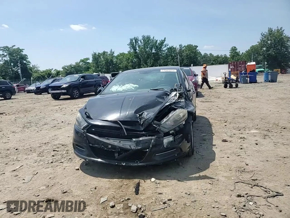 2015 Dodge Dart SXT z VIN 1C3CDFBB8FD432022, wystawiony jako Copart lot #61503575 z przebiegiem 148 064 mil mil oraz Szkoda całkowita • Salvage title. Historia ofert i sprzedaży dostępna na DreamBid. Obrazek 13.