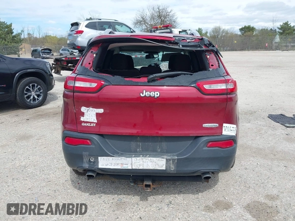 2014 Jeep Cherokee Latitude with VIN 1C4PJLCS3EW143362, listed as a IAAI auction lot 42150037 with 86,012 mi miles. Bid and sale history available at carsss.com. Image 16.