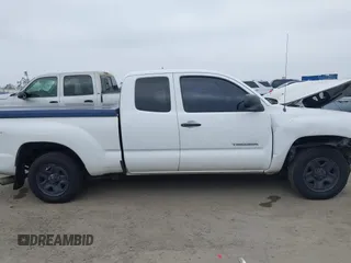 2006 Toyota Tacoma with VIN 5TETX22N06Z267015, listed as a IAAI auction lot 42507011 with 415,670 mi miles and . Bid and sale history available at DreamBid. Image 13.