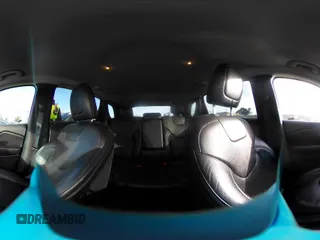 2020 Jeep Cherokee Limited с VIN 1C4PJLDB5LD535248, выставлен на аукционе IAAI как лот 42046656 с пробегом 105 319 миль миль и . История ставок и продаж доступна на DreamBid. Изображение 19.